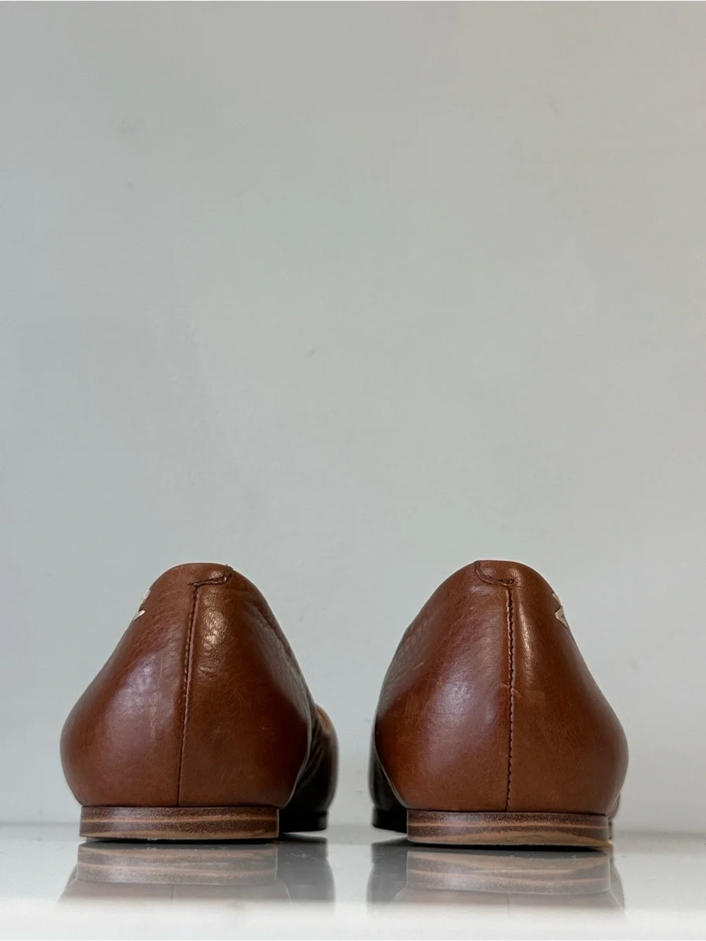 Zodiac Hill Leather Flats in Cognac Size 9.5